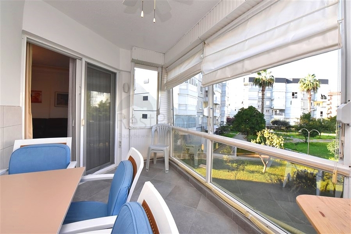 شقة 2 + 1 100 متر من البحر