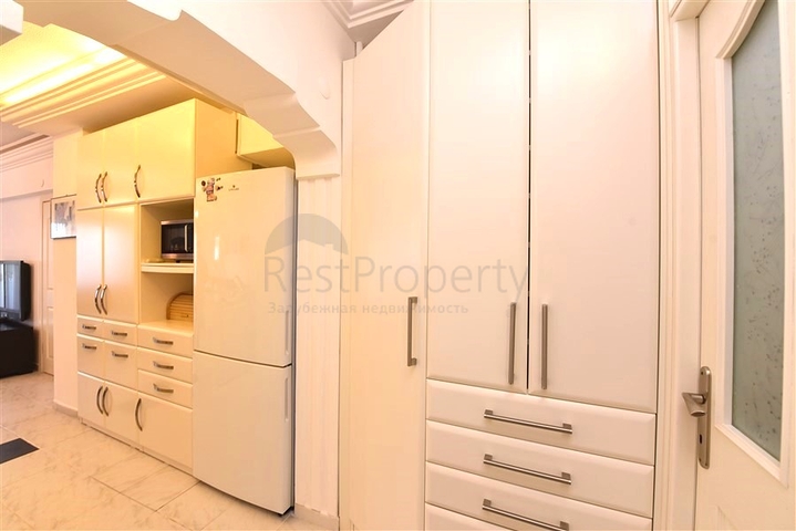 شقة 2 + 1 100 متر من البحر