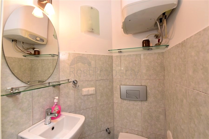 شقة 2 + 1 100 متر من البحر