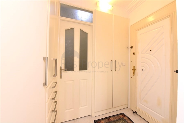 شقة 2 + 1 100 متر من البحر