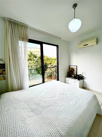 شقة فسيحة بغرفة نوم واحدة في مجمع سكني مع بنية تحتية متطورة في كيستيل