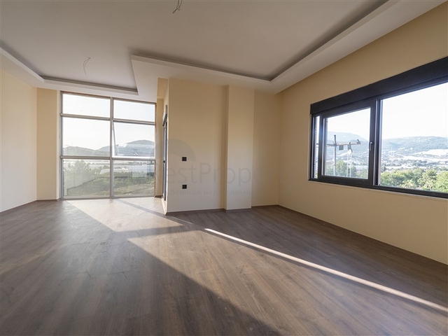 بنتهاوس 4+1 في منطقة دميرتاش الخضراء