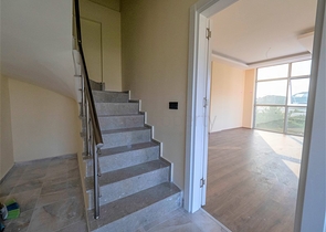 بنتهاوس 4+1 في منطقة دميرتاش الخضراء