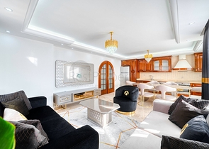 شقة 2 + 1 مع إطلالة بانورامية على البحر