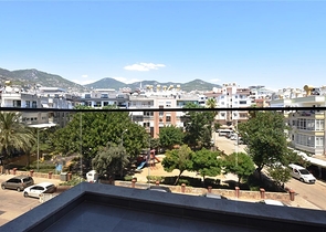 شقة 1+1 في مجمع النخبة على شاطئ كليوباترا من المالك