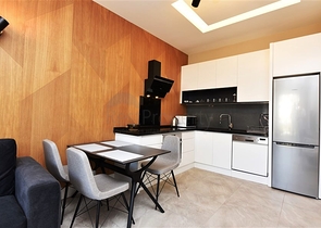 شقة 1+1 في مجمع النخبة على شاطئ كليوباترا من المالك