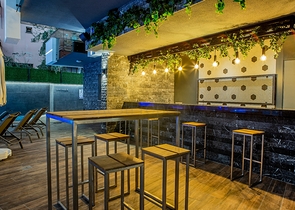 شقة 1+1 في مجمع النخبة على شاطئ كليوباترا من المالك