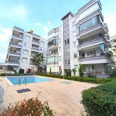 شقة مفروشة 2 + 1 في منطقة أوبا