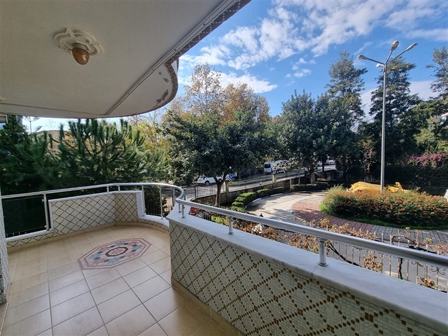 شقة 2 + 1 في وسط ألانيا