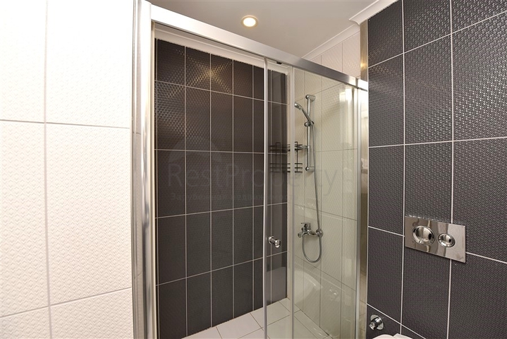 شقة استوديو للايجار في مجمع حديث في حي افسالار