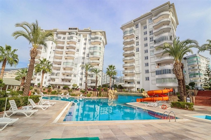 شقة 2+1 في منطقة جيجيلي ، 900 متر من البحر