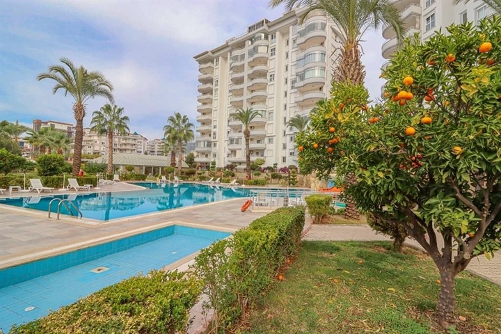 شقة 2+1 في منطقة جيجيلي ، 900 متر من البحر