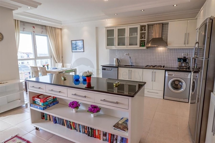 شقة 2+1 في منطقة جيجيلي ، 900 متر من البحر