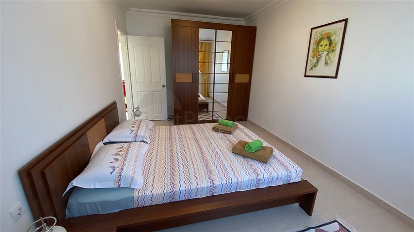 شقة 2+1 في منطقة جيجيلي ، 900 متر من البحر