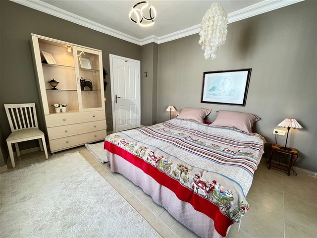 شقة مفروشة بغرفتي نوم في منطقة أوبا