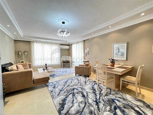 شقة مفروشة بغرفتي نوم في منطقة أوبا