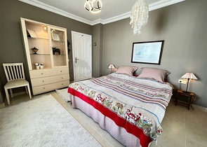 شقة مفروشة بغرفتي نوم في منطقة أوبا