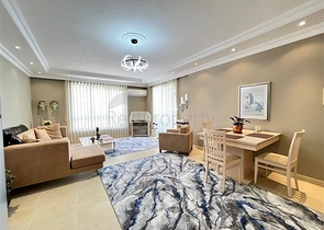 شقة مفروشة بغرفتي نوم في منطقة أوبا