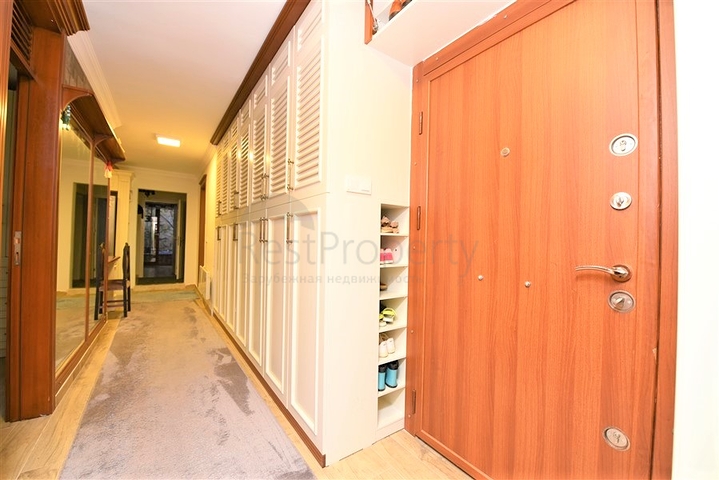 شقة مريحة 3 + 1 في وسط ألانيا