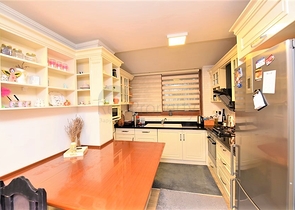 شقة مريحة 3 + 1 في وسط ألانيا