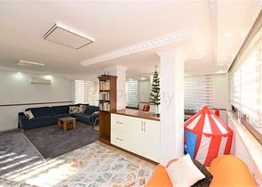 شقة مريحة 3 + 1 في وسط ألانيا