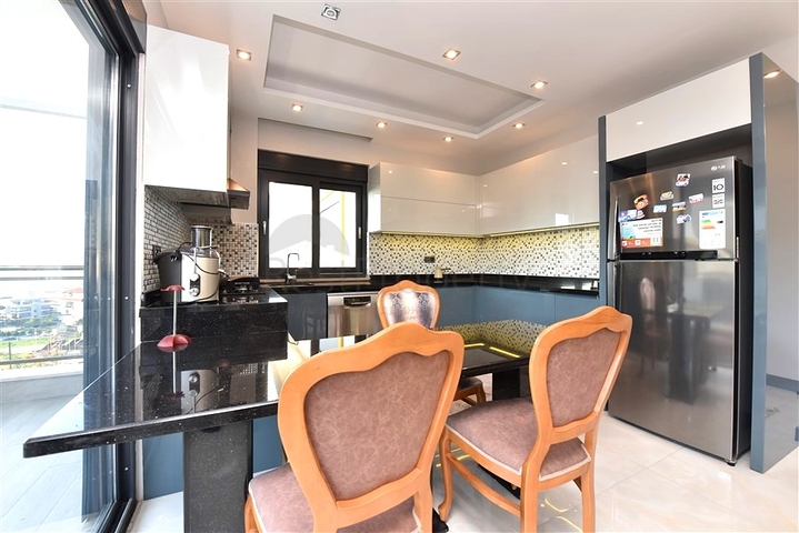 بنتهاوس مع إطلالة بانورامية على البحر الأبيض المتوسط بنتهاوس مع إطلالة بانورامية على البحر الأبيض المتوسط