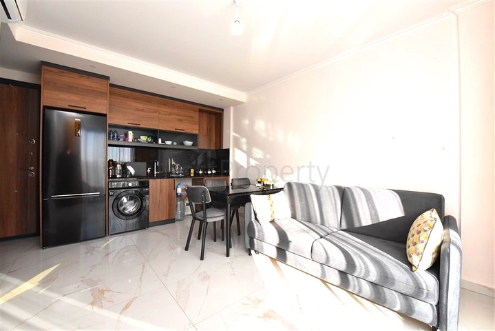 شقة مريحة 1 + 1 في مجمع مع بنية تحتية متنوعة في منطقة أوبا