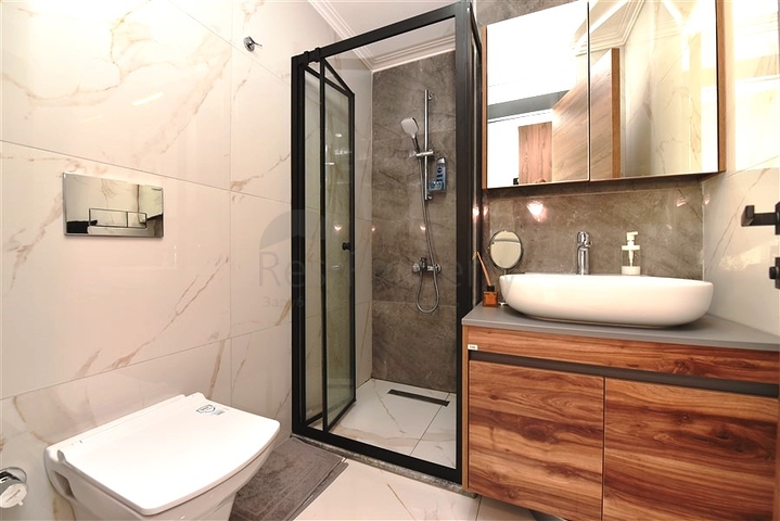 شقة مريحة 1 + 1 في مجمع مع بنية تحتية متنوعة في منطقة أوبا