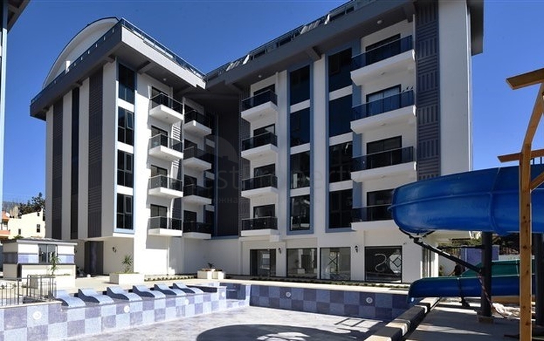 شقة مريحة 1 + 1 في مجمع مع بنية تحتية متنوعة في منطقة أوبا