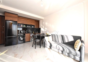 شقة مريحة 1 + 1 في مجمع مع بنية تحتية متنوعة في منطقة أوبا