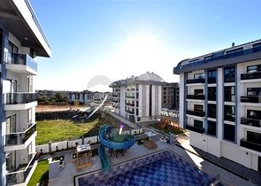 شقة مريحة 1 + 1 في مجمع مع بنية تحتية متنوعة في منطقة أوبا