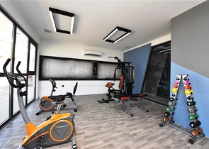 شقة مريحة 1 + 1 في مجمع مع بنية تحتية متنوعة في منطقة أوبا