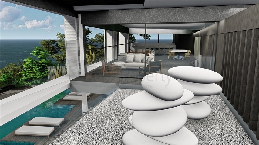 مجمع متميز عند سفح القلعة في ألانيا