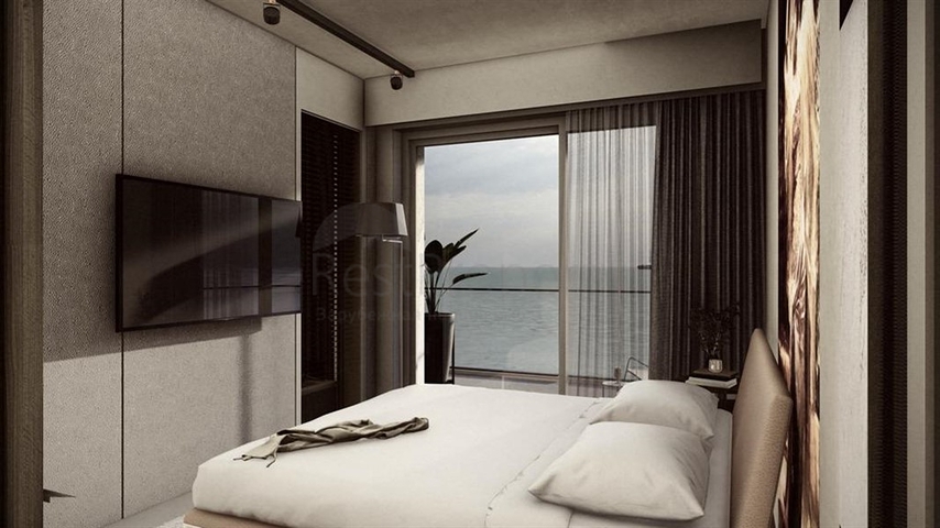 مجمع متميز عند سفح القلعة في ألانيا