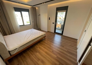 شقة فاخرة 3 + 1 مع مطبخ منفصل في الجزء المركزي من ألانيا