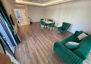 شقة فاخرة 3 + 1 مع مطبخ منفصل في الجزء المركزي من ألانيا