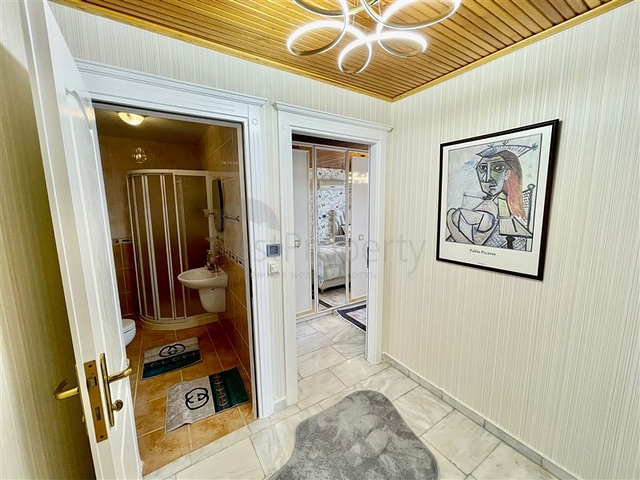 4 + 1 بنتهاوس في منطقة أوبا