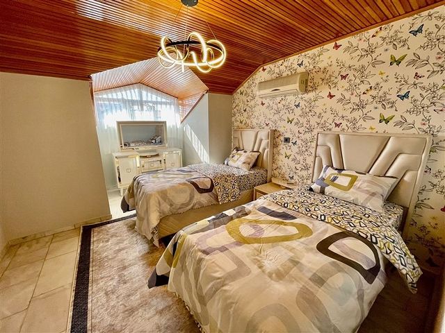 4 + 1 بنتهاوس في منطقة أوبا