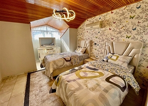 4 + 1 بنتهاوس في منطقة أوبا