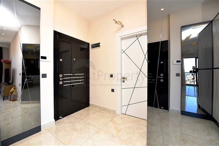 2 + 1 شقة للبيع في وسط ألانيا