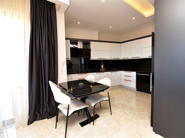 2 + 1 شقة للبيع في وسط ألانيا