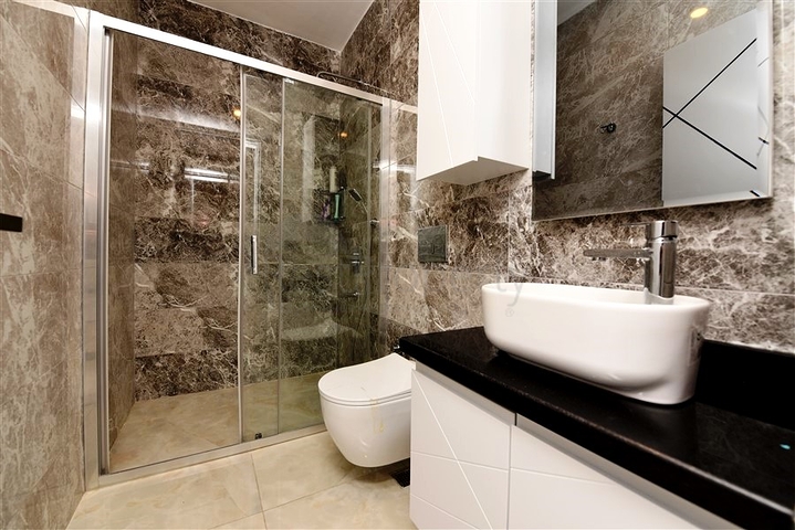 2 + 1 شقة للبيع في وسط ألانيا