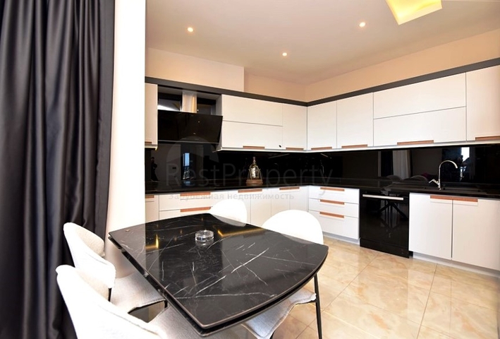 2 + 1 شقة للبيع في وسط ألانيا