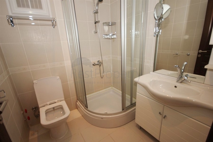 شقة 2+1 مطلة على البحر في محمودلار