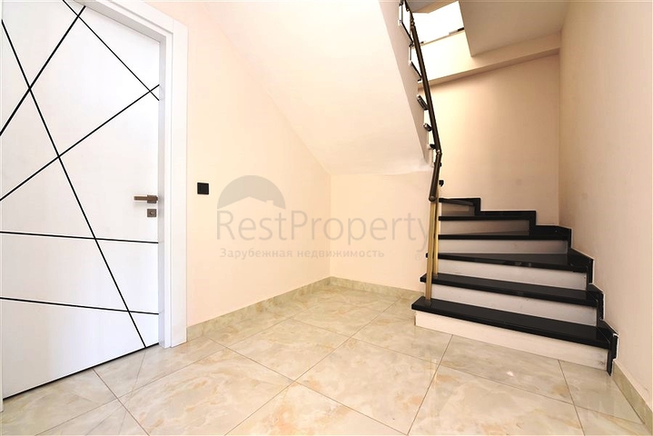 2 + 1 بنتهاوس مطل على البحر في كليوباترا