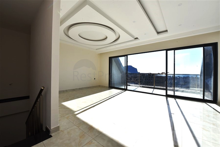 2 + 1 بنتهاوس مطل على البحر في كليوباترا