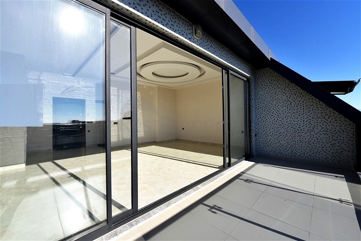 2 + 1 بنتهاوس مطل على البحر في كليوباترا