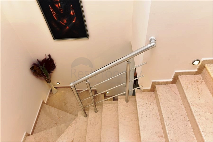 2 + 1 بنتهاوس على كليوباترا