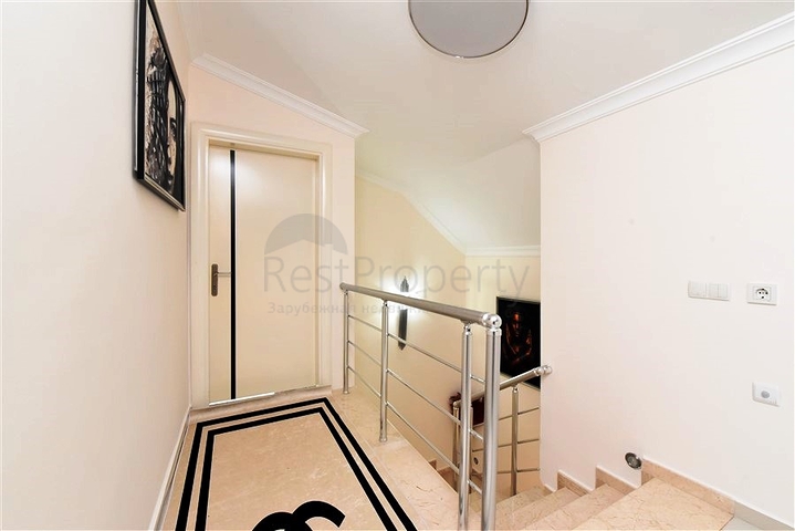 2 + 1 بنتهاوس على كليوباترا