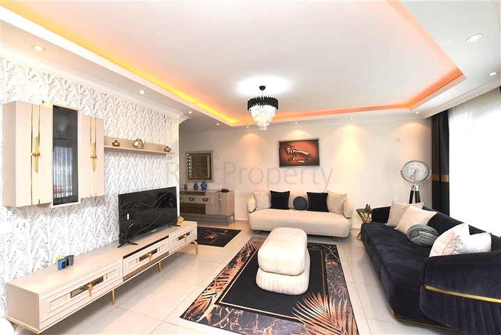 2 + 1 بنتهاوس على كليوباترا